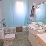 Casa Rosas De Trassierra بيت للعطل *