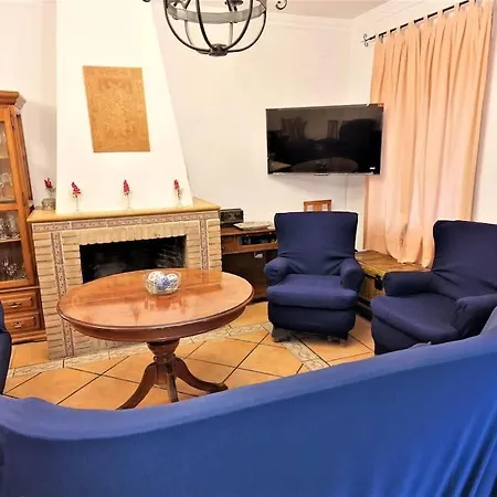 Casa Rosas De Trassierra بيت للعطل *